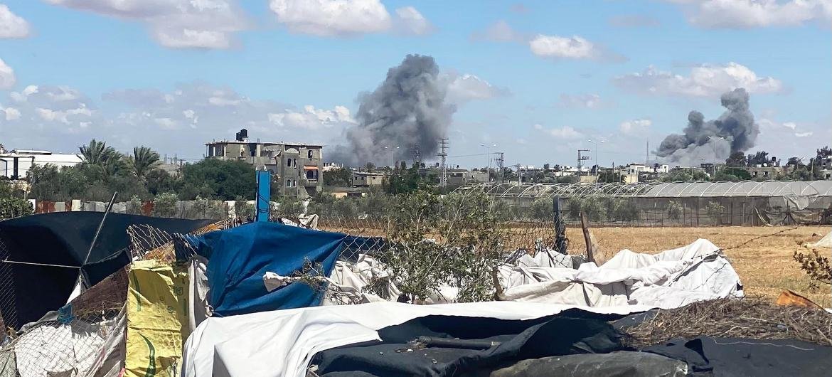 UNRWA Smoke rises over Rafah as bombardments continue