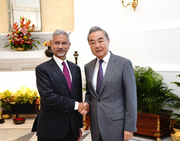 EAM Jaishankar Meets Wang Yi in Delhi, Calls for ‘Three Mutuals’ to Guide India-China Ties